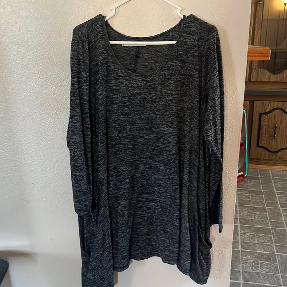 Sweater dress with pockets